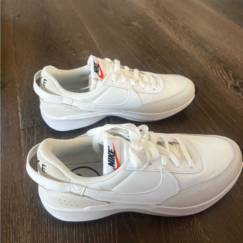 Nike Waffle Debut Women’s shoes - Brand New*** - Picture 4 of 7